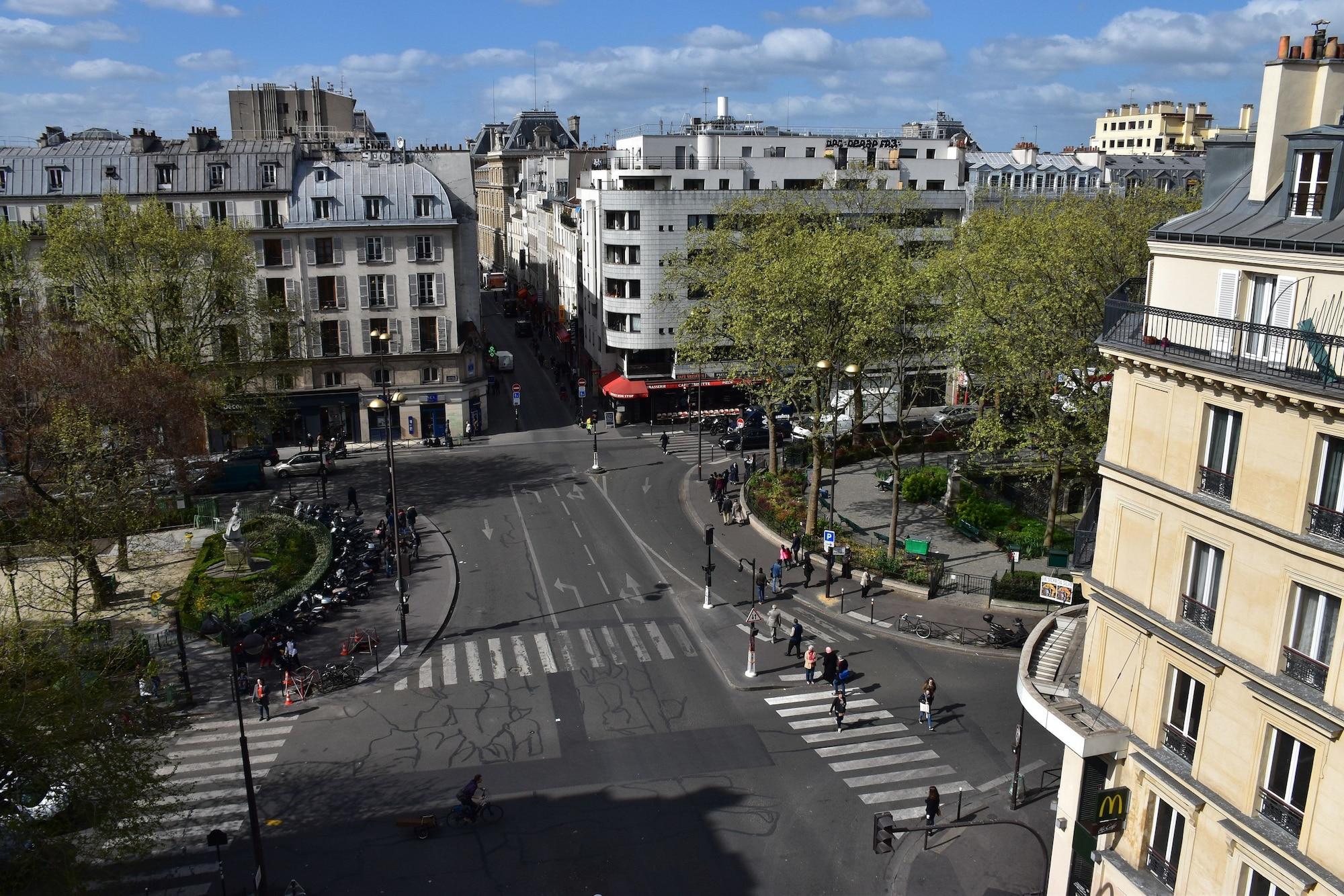 Absolute République Hotel Paris