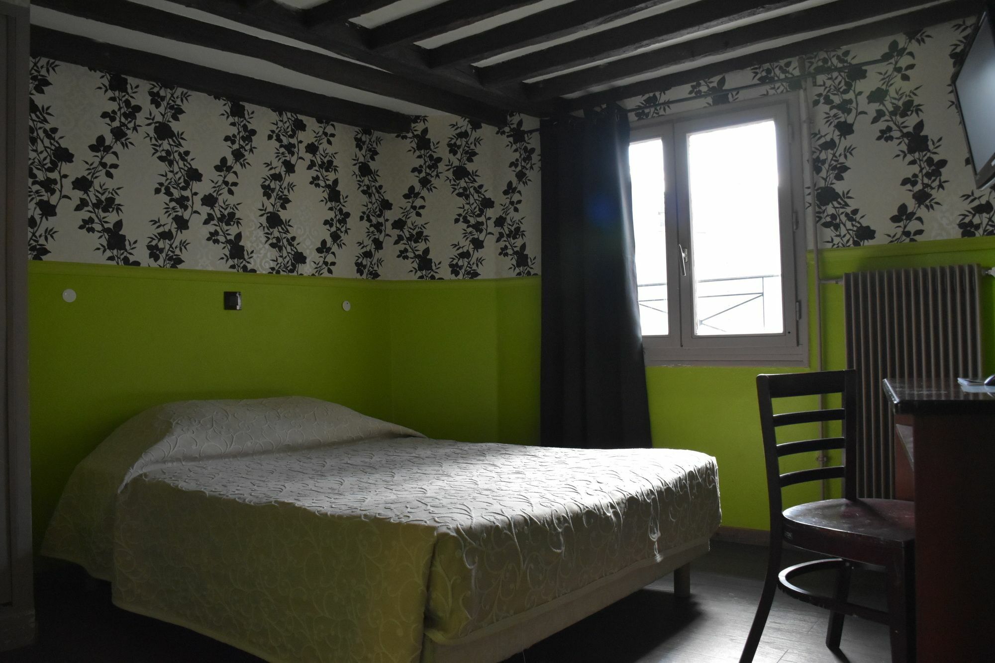 Hotel Absolute République Paris